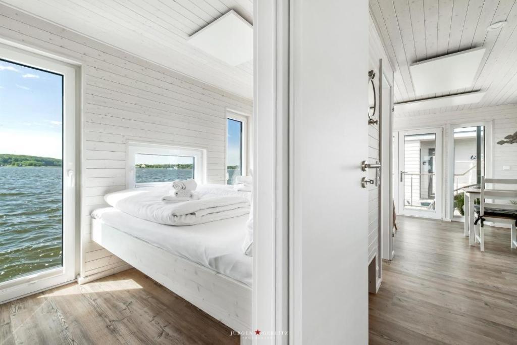 Hausboot Gluecksmomente Mit Dachterrasse In Schleswig Am Ostseefjord Schlei Ngoại thất bức ảnh