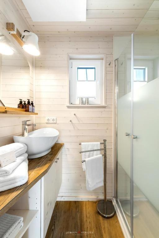 Hausboot Gluecksmomente Mit Dachterrasse In Schleswig Am Ostseefjord Schlei Ngoại thất bức ảnh